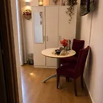 Alojamento de Acomodação e Pequeno-almoço La Petite Maison Florença