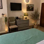 La Petite Maison Alojamento de Acomodação e Pequeno-almoço Florença