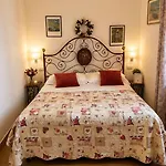 Alojamento de Acomodação e Pequeno-almoço La Petite Maison