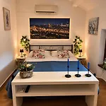 La Petite Maison