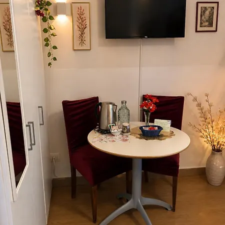 La Petite Maison ベッド・アンド・ブレックファスト 4*