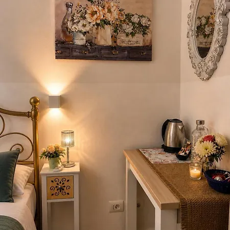 ベッド・アンド・ブレックファスト La Petite Maison