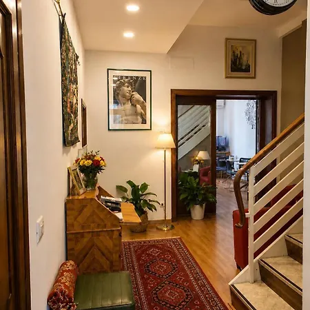La Petite Maison
