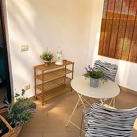 לינה וארוחת בוקר La Petite Maison פירנצה
