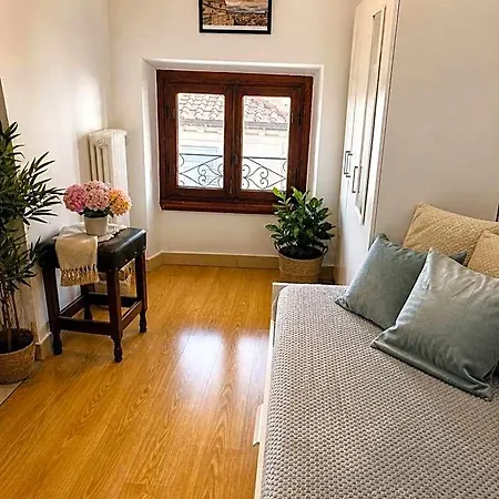 La Petite Maison לינה וארוחת בוקר