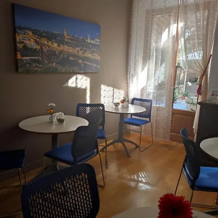 La Petite Maison 3* Флоренция