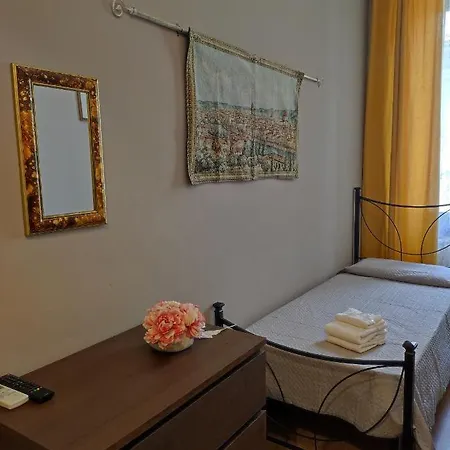 Nocleg ze śniadaniem La Petite Maison Florencja